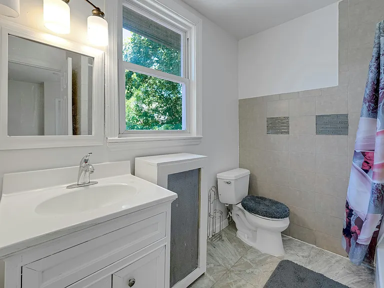 127 S Burnett St #1 — Photo 29