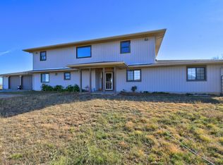 10 Circle Rd S, Edgewood, NM 87015