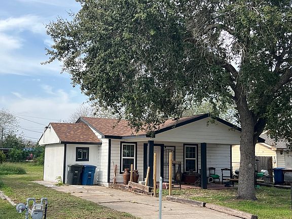 3rd image of 4805 Hakel Dr