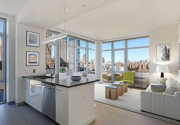 3rd image of 180 Myrtle Ave APT 8F