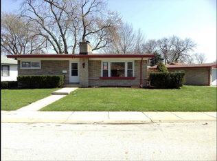 705 E 163rd St, South Holland, IL 60473