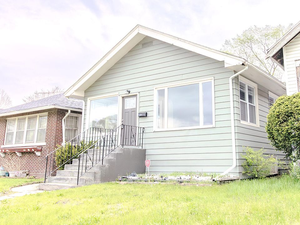 1st image of 829 Johnson St