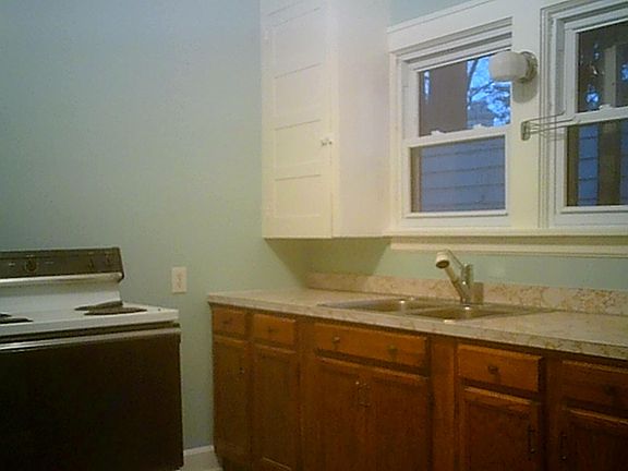4th image of 329 N Buckeye St