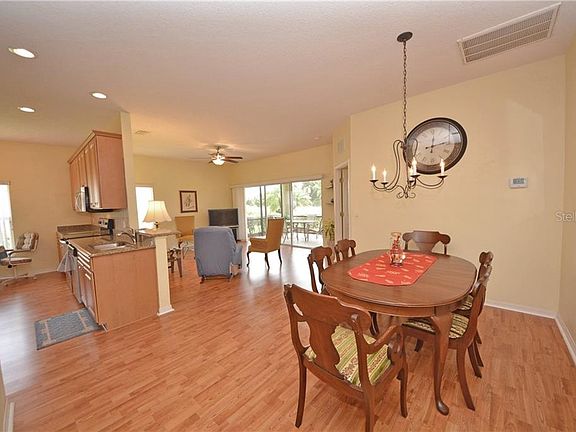 4th image of 4314 Berwick Dr