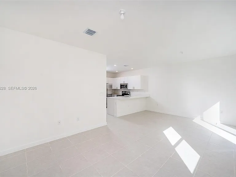 2642 SE 10th St — Photo 30
