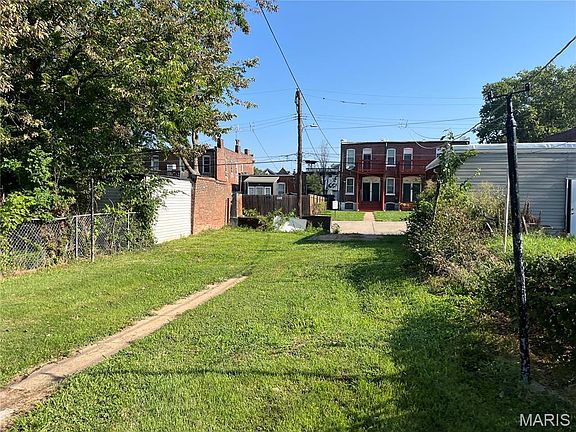 4th image of 3235 Liberty St