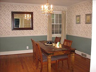 5th image of 152 Westhampton Ave