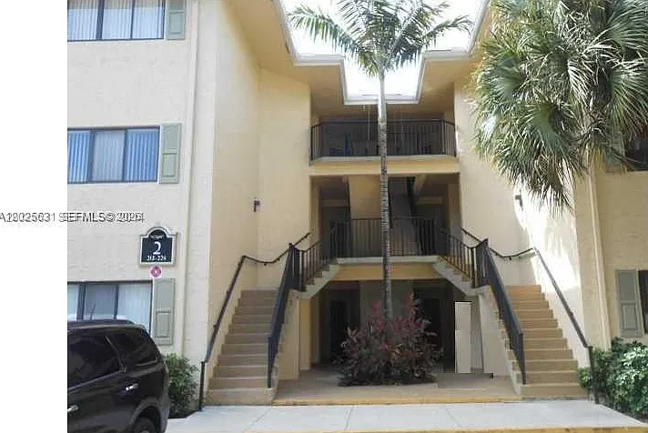 Marina Oaks Condo — Photo 2
