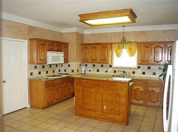 5th image of 1213 Destiny Ct