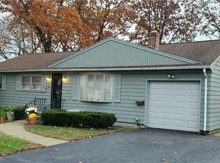 56 Winthrop Rd, Warwick, RI 02888