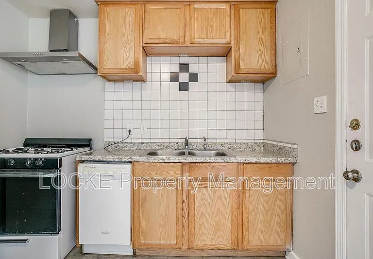3417 S University Dr #C — Photo 2