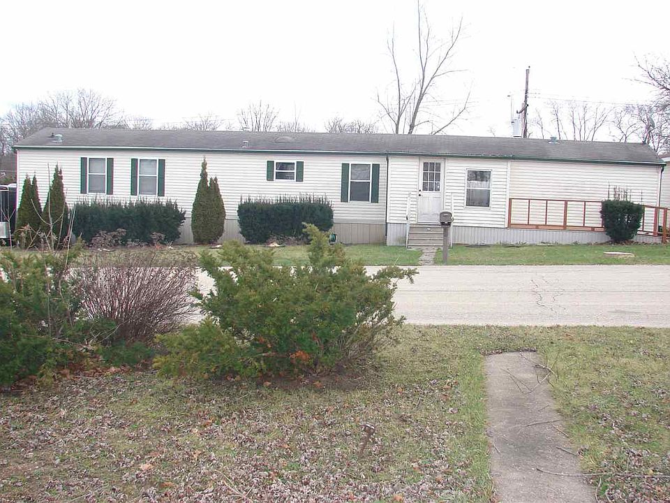 1st image of 216 Menard Dr
