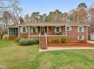 5560 Balmoral Dr, Douglasville, GA 30135