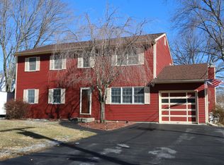 3476 Flanders Dr, Yorktown Heights, NY 10598