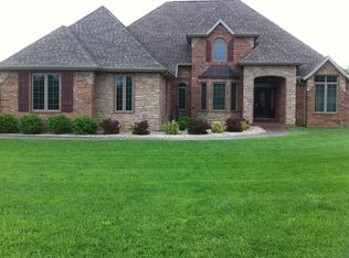 5660 W Ruben Ln, Springfield, MO 65802