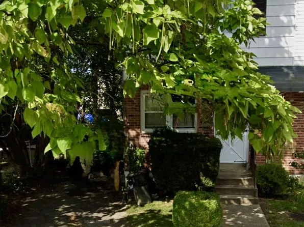 121 Walnut St, Morton, PA 19070