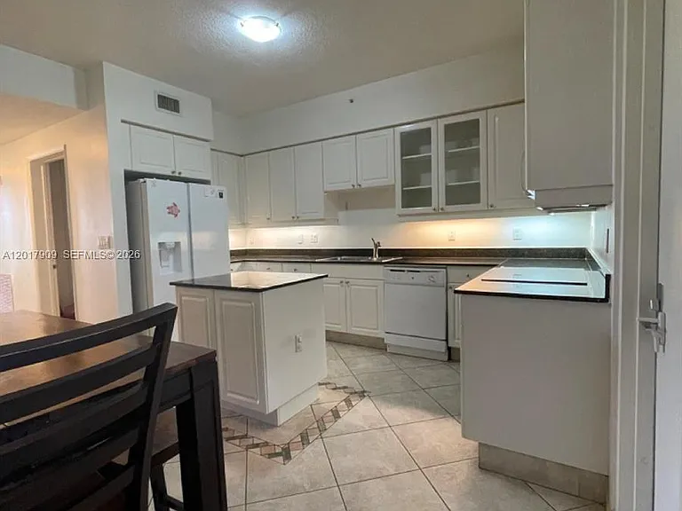 717 Crandon Blvd #408 — Photo 3