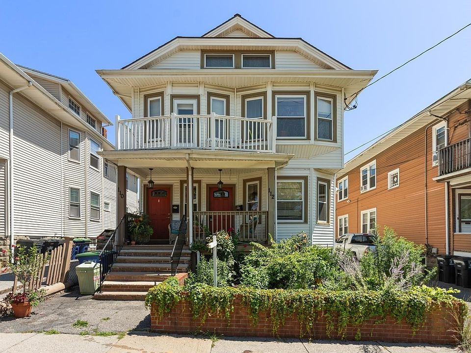 1st image of 110 W Adams St