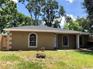 2100 S Sugar Ridge Dr, La Place, LA 70068