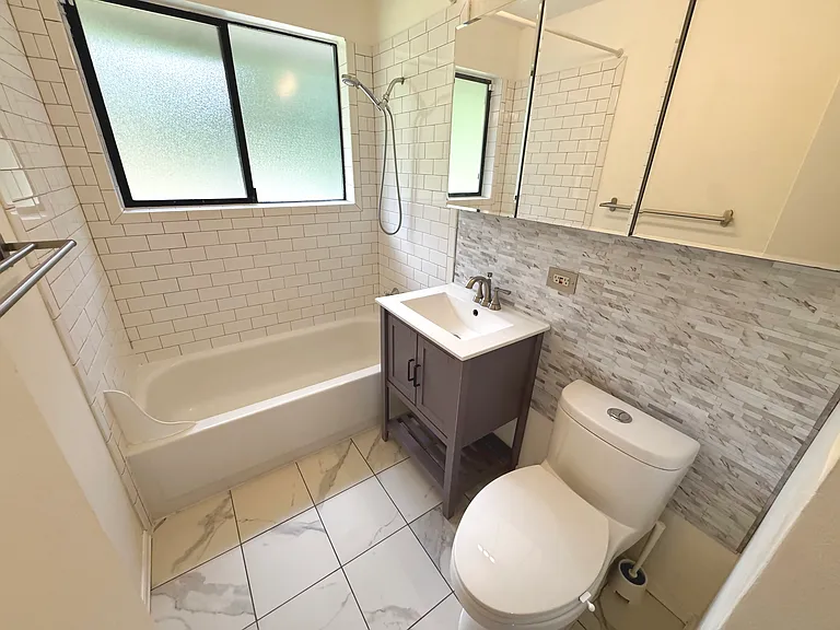 First Bathroom (Upstairs)