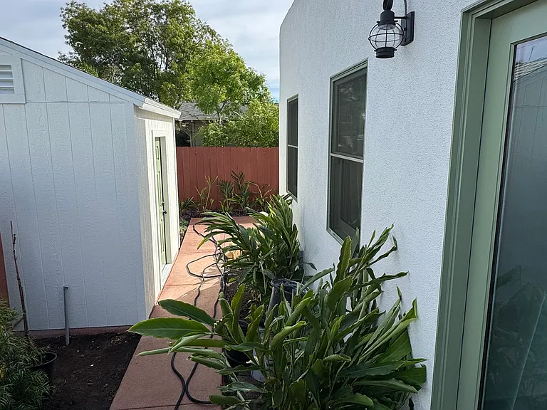 3425 Bancroft St — Photo 24