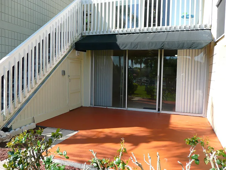 2424 W Tampa Bay Blvd #B106 — Photo 15