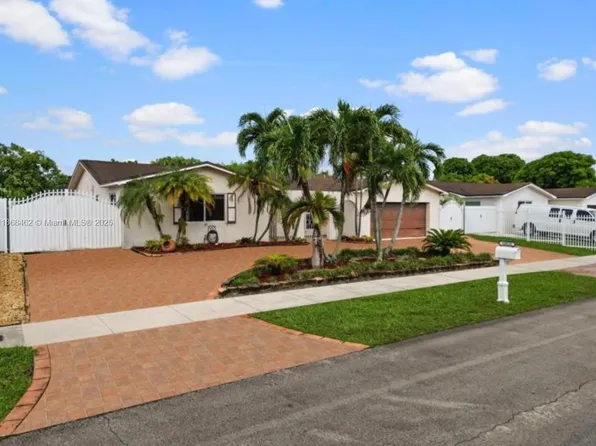 10820 SW 171st St, Miami, FL 33157