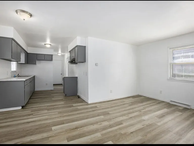 2239 Jarman St #A — Photo 2
