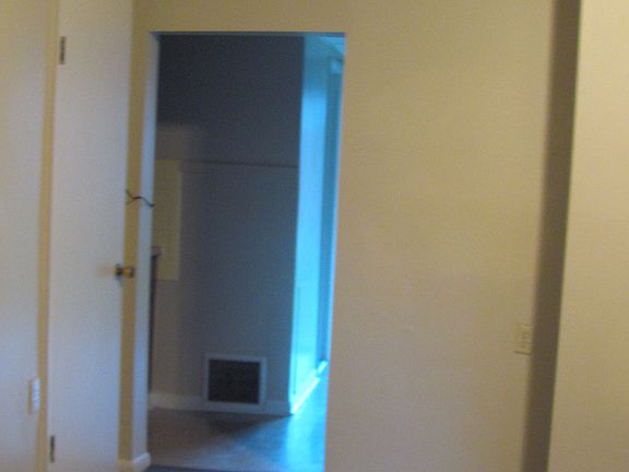 3rd image of 36 W Northwood Ave