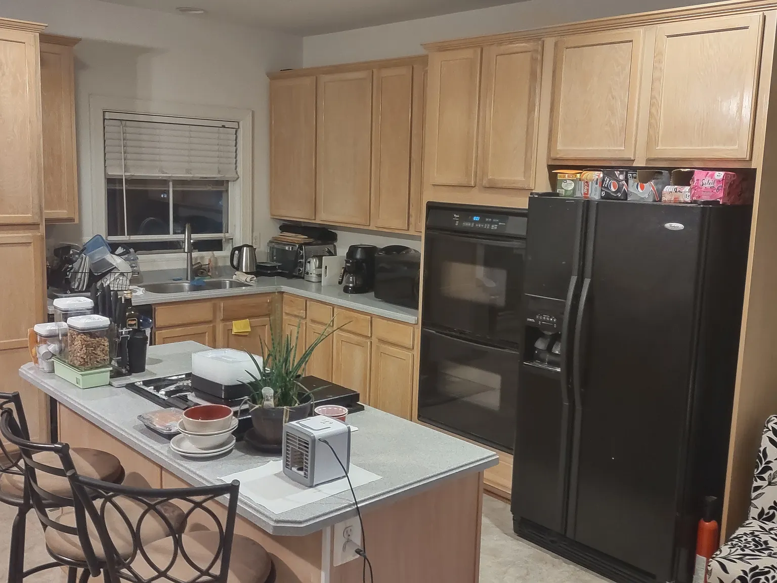4 bed, 2.5 bath, 2200 sqft, $3,450 — Photo 3