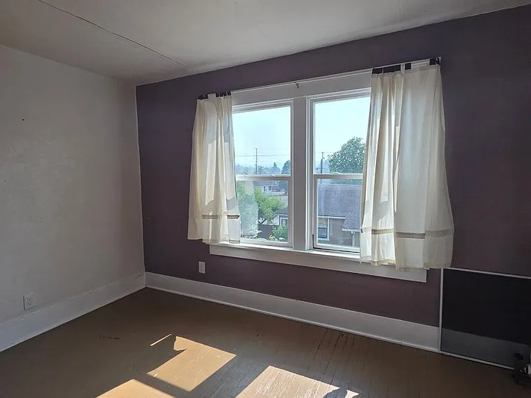 481 SW Cascade Ave — Photo 18