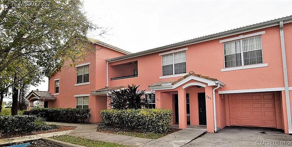 1st image of 118 SW Peacock Blvd APT 10-105