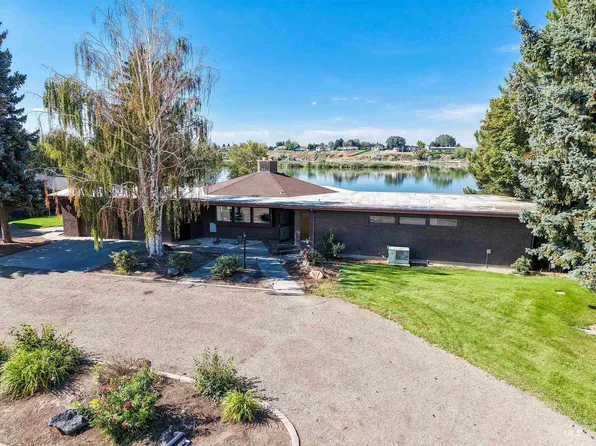 1109 S River Dr, Heyburn, ID 83336