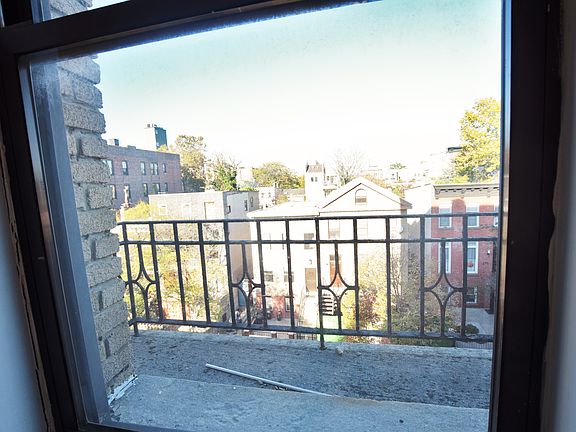 5th image of 280 14th St #Vvv