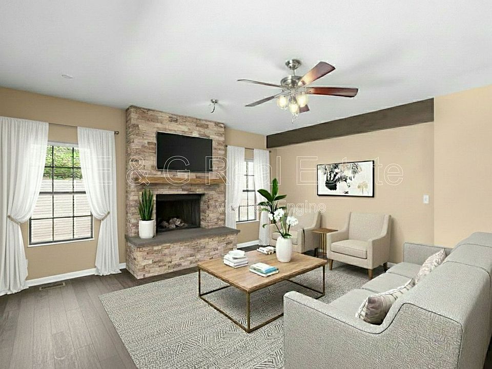 1st image of 6121 E Saddleback St