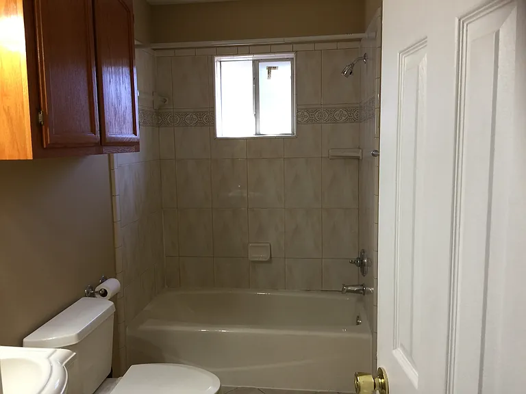 1724 Christian Ct — Photo 7