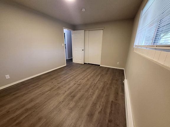 5th image of 10210 13th Street Ct E #10210
