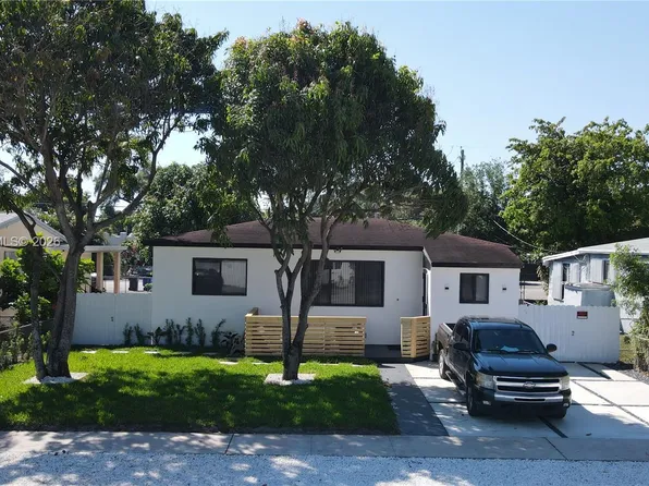 150 NE 169th Ter, North Miami Beach, FL 33162