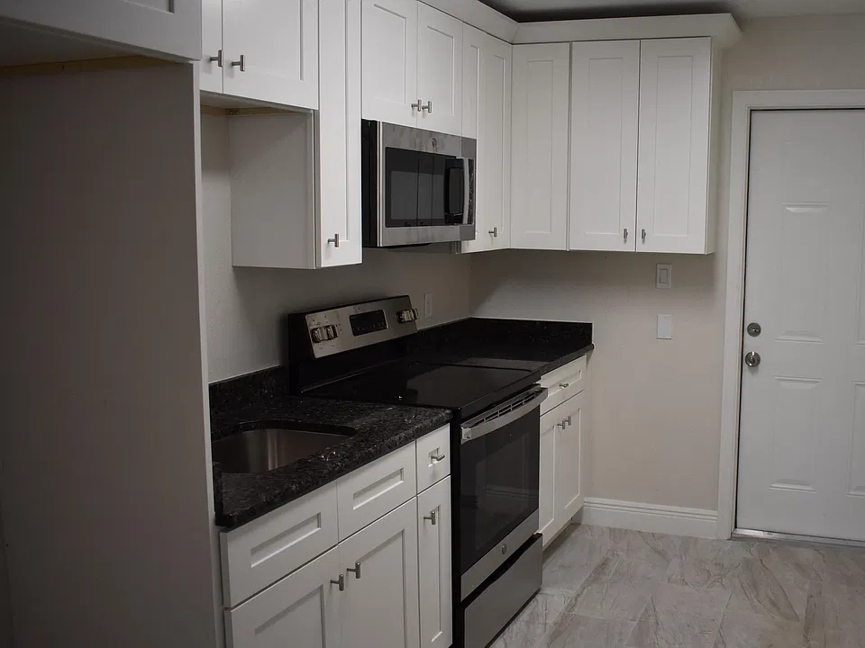 207 Southland Dr #4