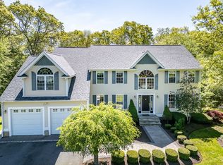 25 Benjamin Tripp Rd, Westport, MA 02790