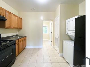 2817 Q St SE #4, Washington, DC 20020