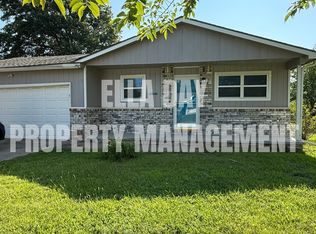 3120 N Applewood Dr, Wichita, KS 67220