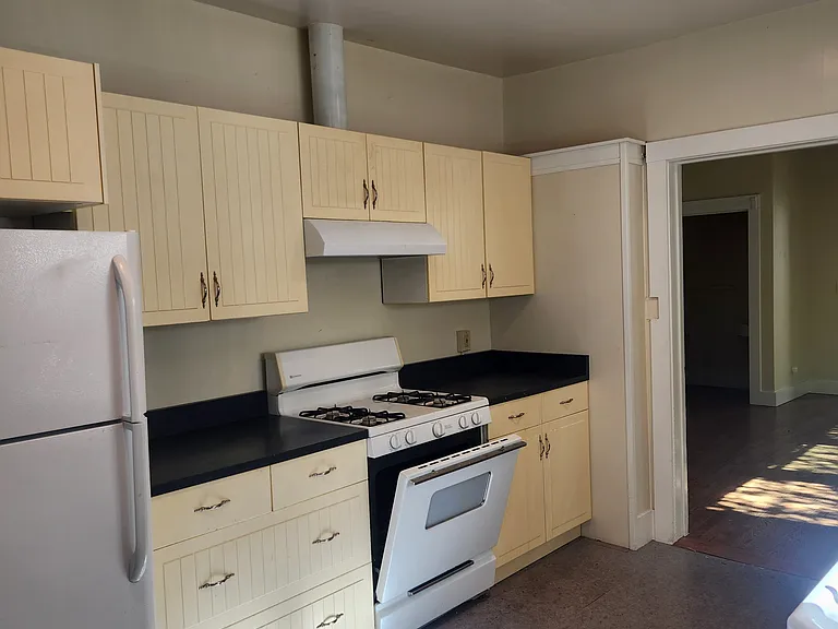 923 Cherry St #1 — Photo 17