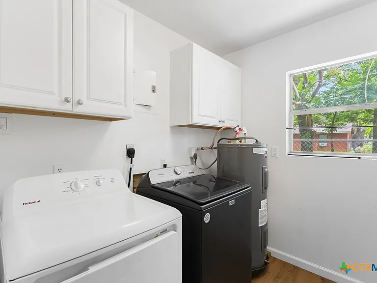 761 Whippoorwill Dr #B — Photo 17