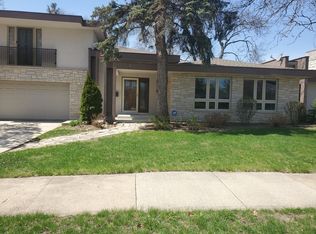 1154 Parkwood Ave, Park Ridge, IL 60068