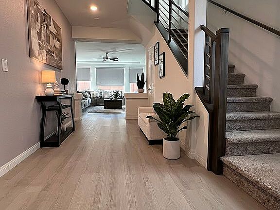 2nd image of 5669 Woodchester Ave