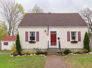36 Apple Tree Ln, Weymouth, MA 02188