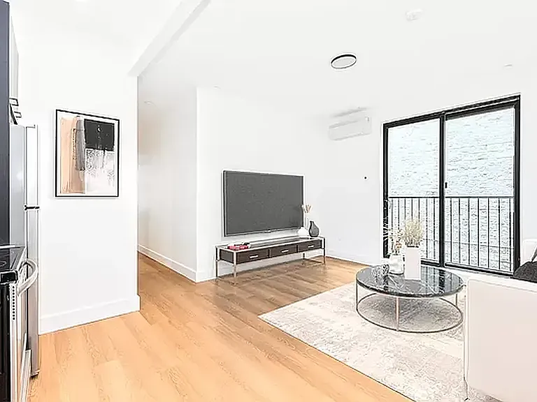 762 Madison St #3C — Photo 1