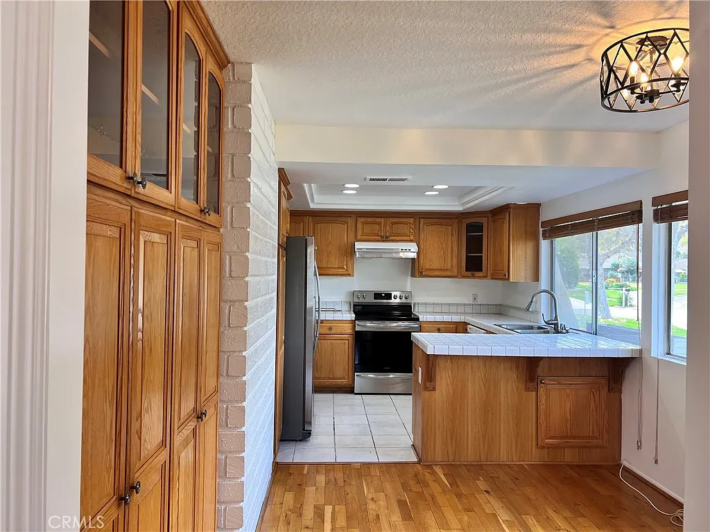 3 bed, 1532 sqft, $4,800 — Photo 2
