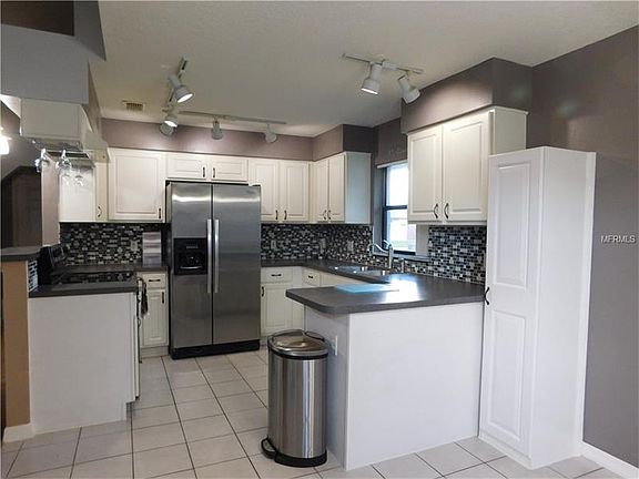 5th image of 2474 Pine Chase Cir